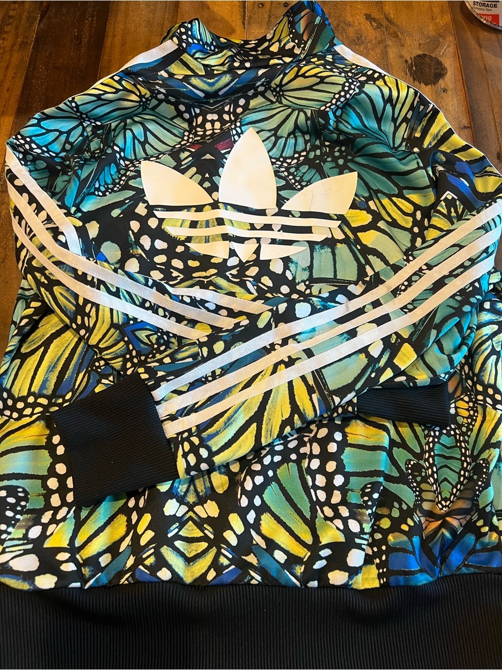 🦋 RARE Adidas x Farm Rio women’s medium butterfly track jacket 🦋 - Picture 3 of 12